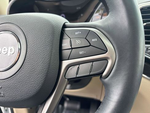 Certified 2019 Jeep Grand Cherokee Limited image 22