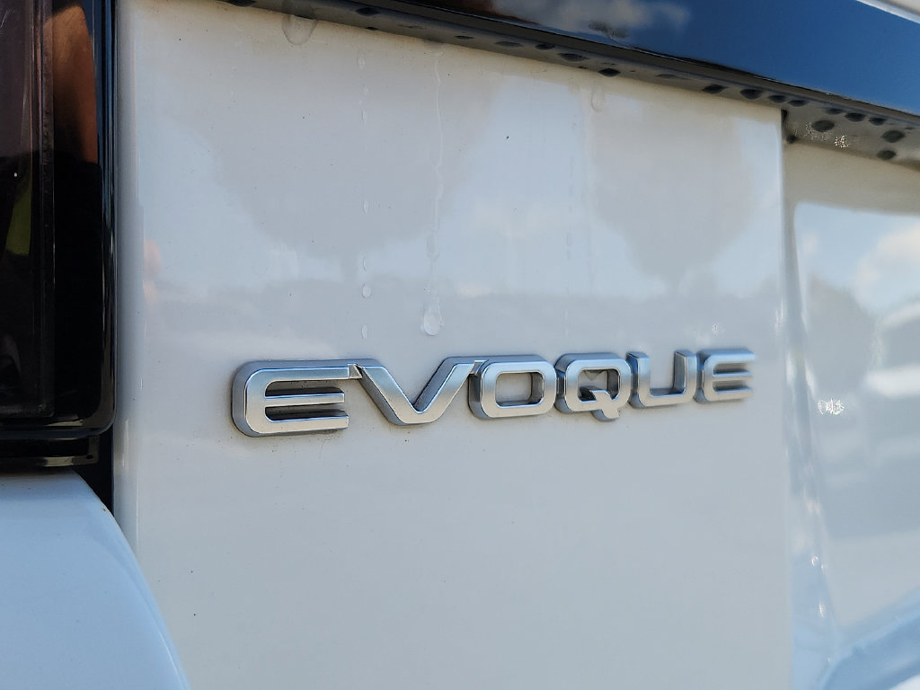 Used 2018 Land Rover Range Rover Evoque SE AWD/4WD image 36