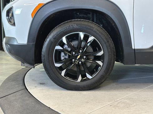 Used 2023 Chevrolet TrailBlazer LT AWD/4WD image 25