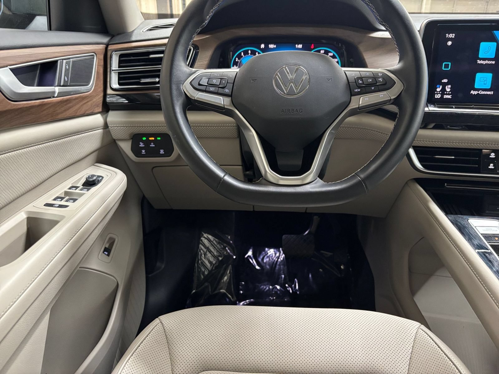 Used 2026 Volkswagen Atlas SE FWD image 37