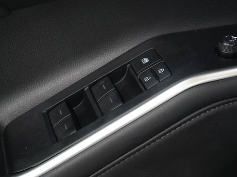 Used 2025 Toyota Highlander XSE AWD/4WD image 23