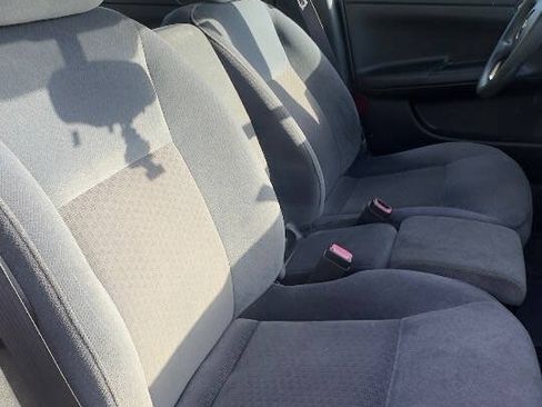 Used 2009 Chevrolet Impala LT FWD image 12