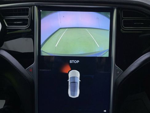 Used 2015 Tesla Model S 85D image 21