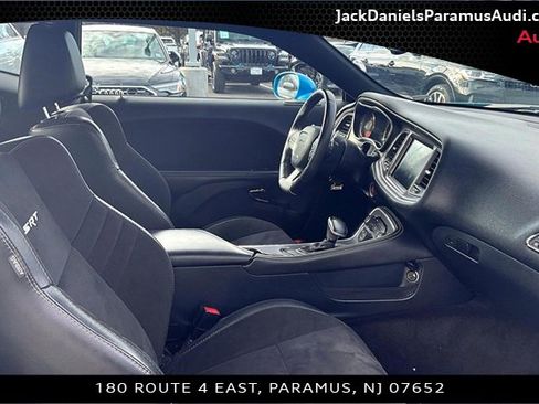 Used 2016 Dodge Challenger SRT Hellcat image 7