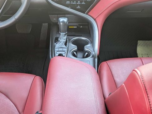 Used 2022 Toyota Camry XSE w/ Navigation Package FWD image 17