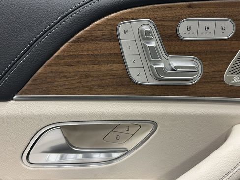 New 2026 Mercedes-Benz GLE 450 4MATIC image 12