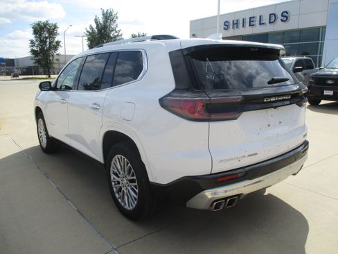 Used 2026 GMC Acadia Denali w/ Super Cruise Package AWD/4WD image 4