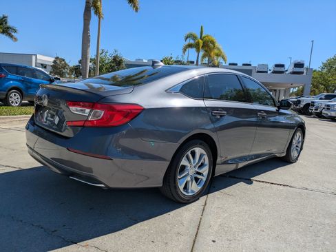 Used 2019 Honda Accord LX image 4