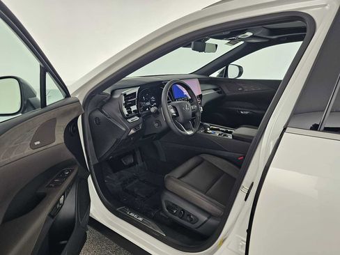 Certified 2026 Lexus RX 350 Luxury w/ Convenience Package image 19