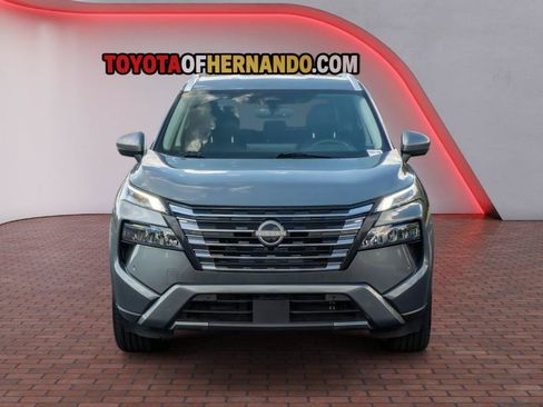 Used 2026 Nissan Rogue SL AWD/4WD image 2