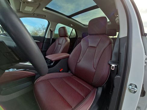 Used 2024 Buick Envision Sport Touring image 11