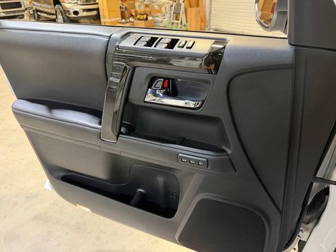 Used 2019 Toyota 4Runner Limited AWD/4WD image 43