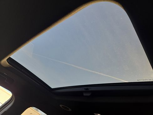 Certified 2023 Chevrolet Traverse LT w/ LT Premium Package image 26