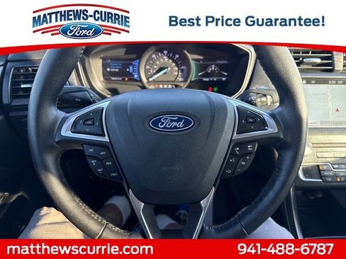 Certified 2018 Ford Fusion SE w/ Equipment Group 601A image 15