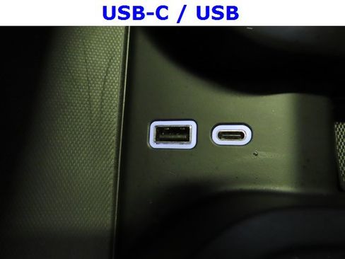 Used 2023 GMC Sierra 1500 AT4 w/ AT4 Premium Package image 19