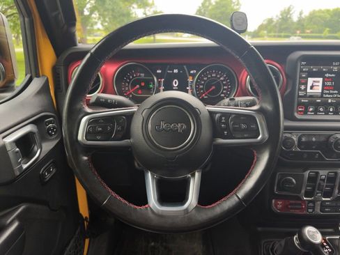 Used 2021 Jeep Wrangler Unlimited Rubicon w/ Dual Top Group AWD/4WD image 13