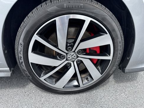Used 2020 Volkswagen Jetta GLI FWD image 29