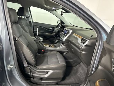 Used 2020 GMC Acadia SLE w/ Driver Convenience Package image 28