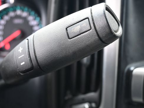 Used 2018 GMC Sierra 1500 SLT image 27