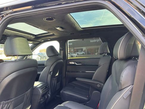 Used 2025 Hyundai Palisade Calligraphy image 20