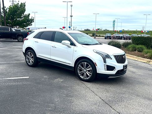 Used 2024 Cadillac XT5 Premium Luxury w/ Technology Package image 3