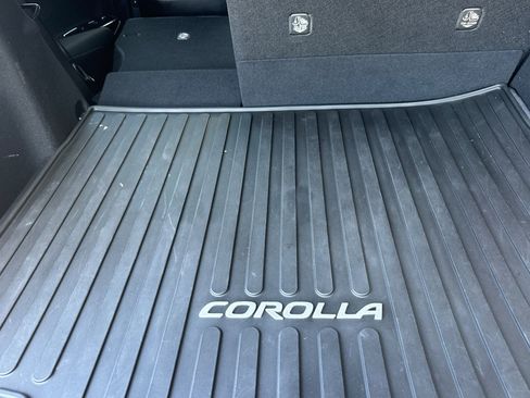 Used 2023 Toyota Corolla XSE FWD image 18