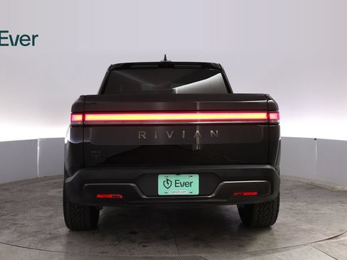 Used 2026 Rivian R1T Adventure AWD/4WD image 15