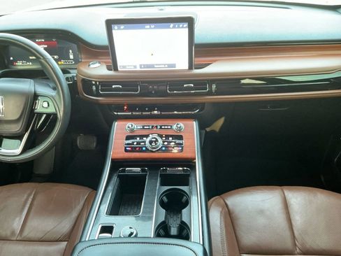 Used 2024 Lincoln Aviator Reserve w/ Equipment Group 201A image 20