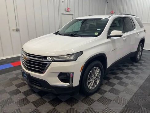 Used 2023 Chevrolet Traverse LT AWD/4WD image 6
