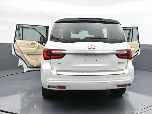 Used 2024 INFINITI QX80 Sensory w/ Cargo Package image 41