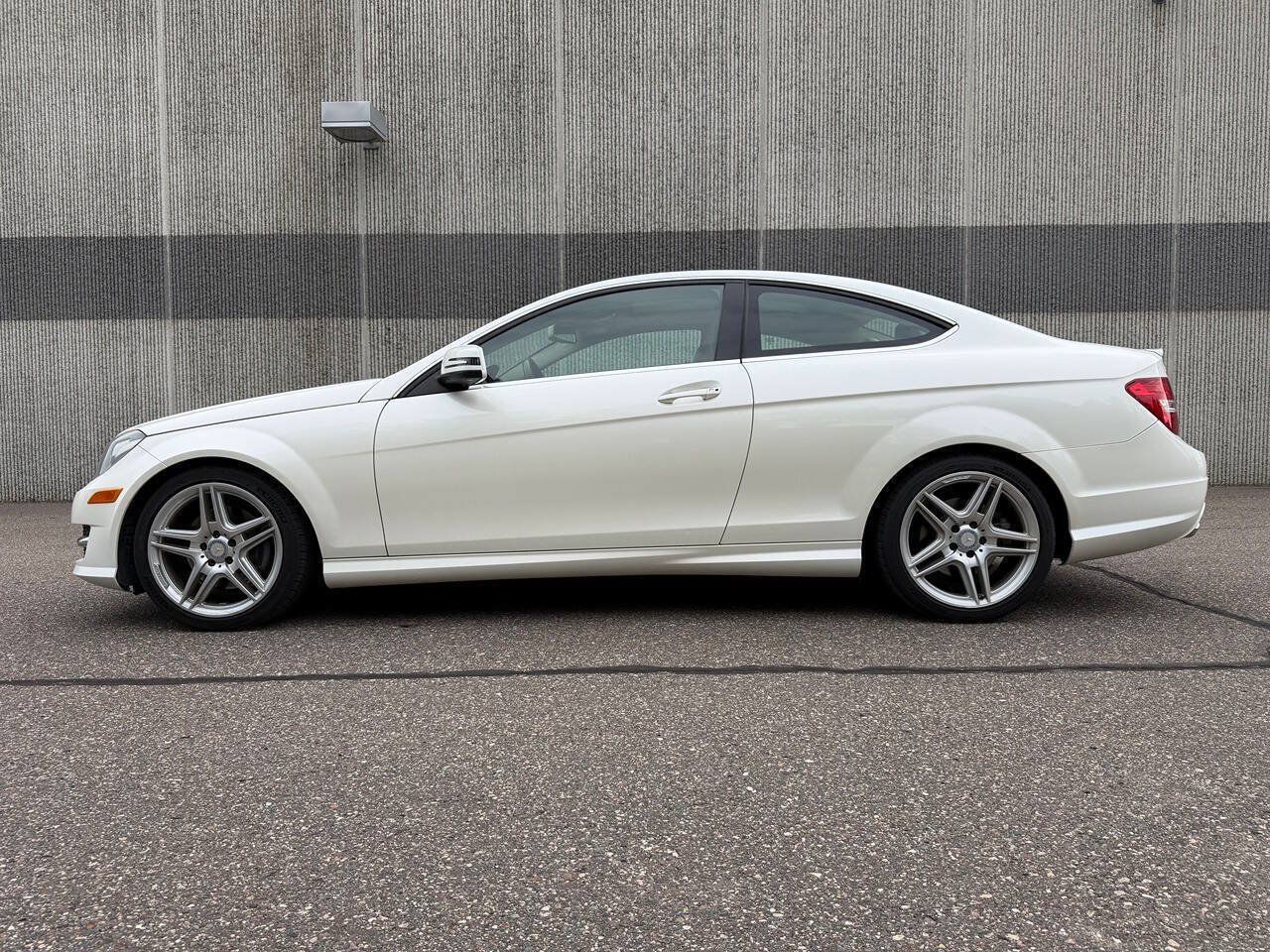 Used 2015 Mercedes-Benz C 350 4MATIC Coupe image 3