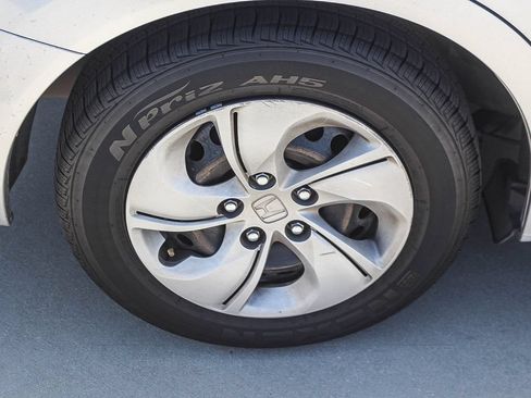 Used 2015 Honda Civic LX image 9