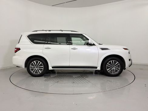 Used 2023 Nissan Armada SL w/ Captain's Chairs Package RWD image 8