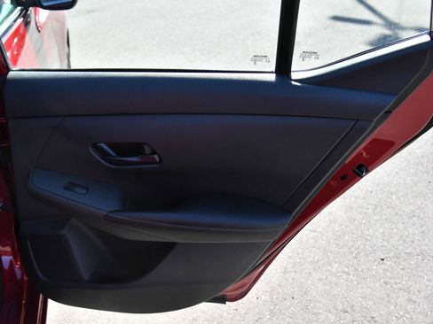 Used 2025 Nissan Sentra SV FWD image 35
