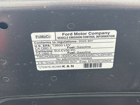 Used 2025 Ford Mustang Convertible RWD image 36