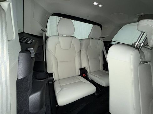 Used 2023 Volvo XC90 T8 Ultimate w/ Protection Package Premier AWD/4WD image 18