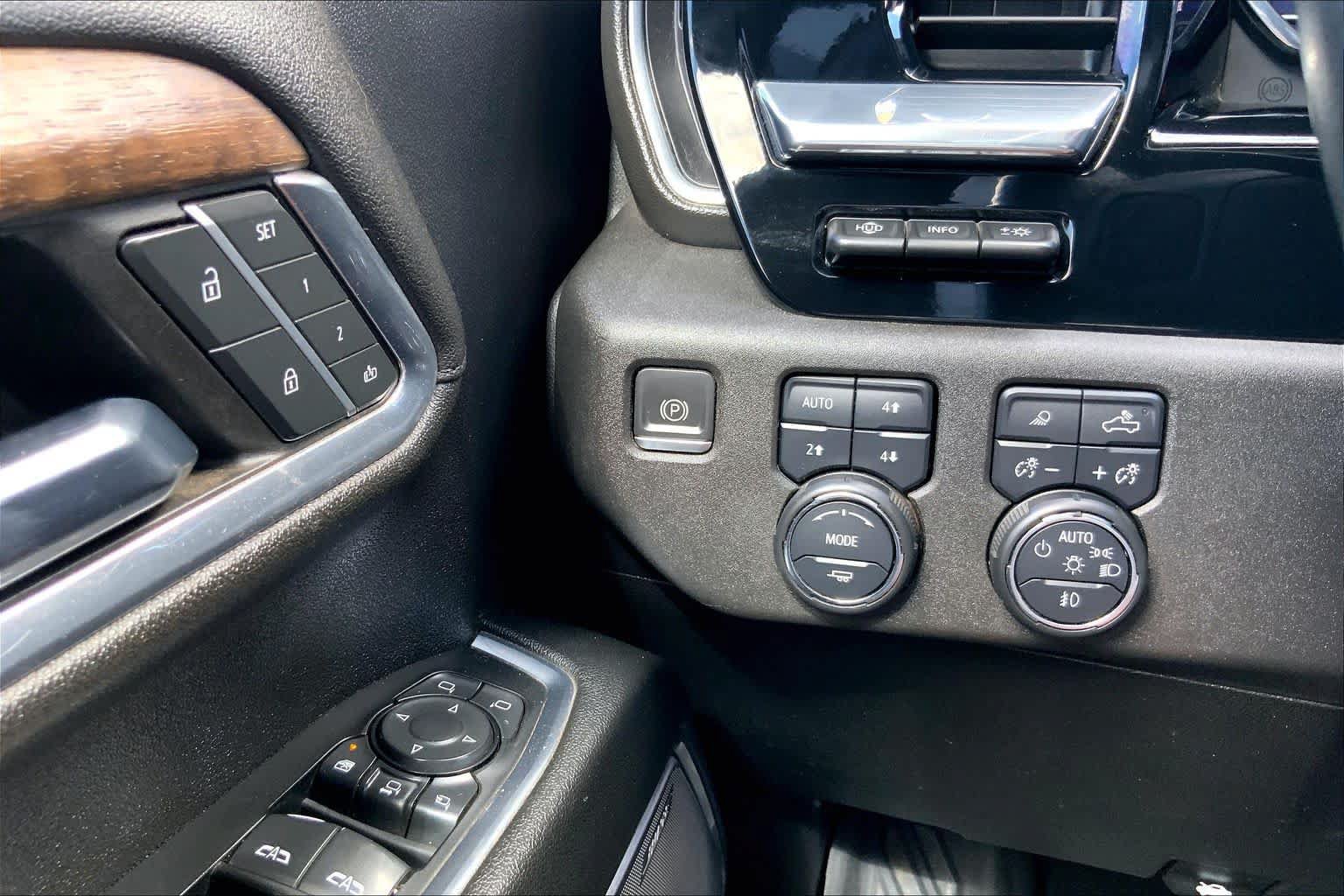Used 2024 Chevrolet Silverado 2500 High Country w/ Technology Package AWD/4WD image 35