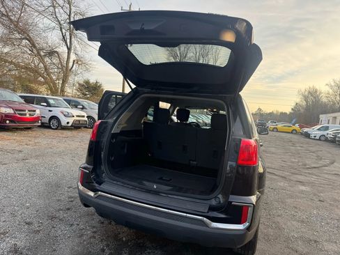 Used 2017 GMC Terrain SLE w/ Convenience Package image 26