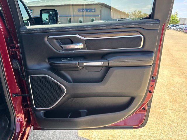 Used 2021 RAM 1500 Laramie AWD/4WD image 24
