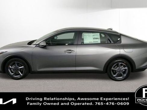 New 2025 Kia K4 LXS image 5