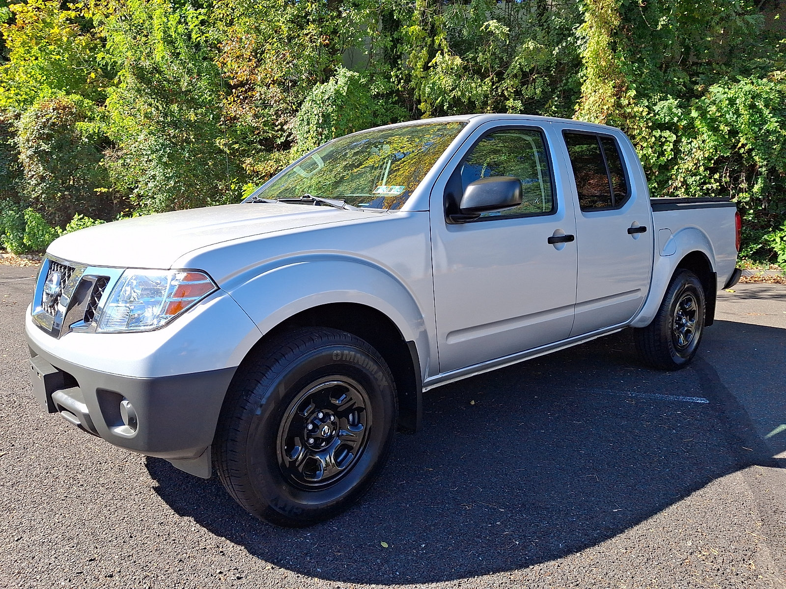 Used 2017 Nissan Frontier S w/ S Work Truck Package (4X4) image 3