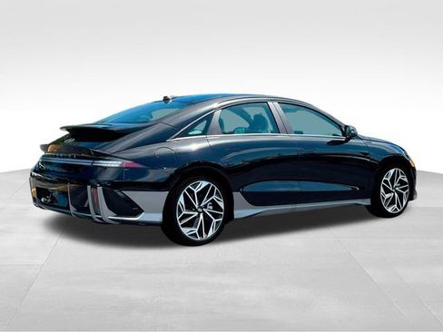 New 2025 Hyundai Ioniq 6 SEL image 8