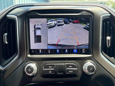 Used 2022 GMC Sierra 2500 AT4 w/ AT4 Preferred Package AWD/4WD image 15