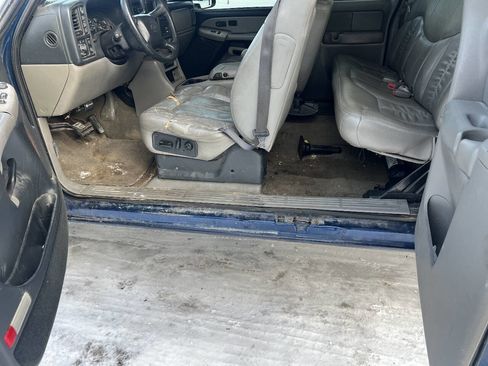 Used 2001 Chevrolet Silverado 1500 LT w/ Firm Ride Suspension Pkg image 9