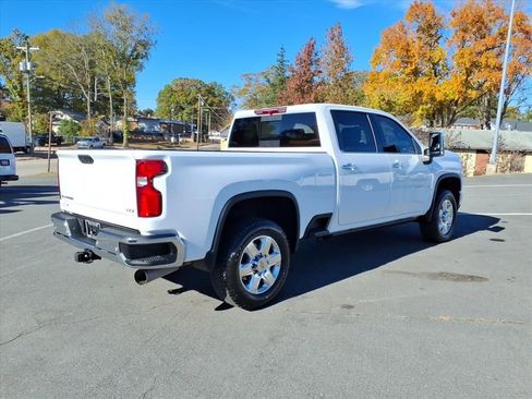 Used 2022 Chevrolet Silverado 2500 LTZ w/ LTZ Plus Package image 7