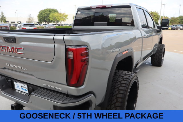 Used 2024 GMC Sierra 2500 Denali w/ Max Trailering Package AWD/4WD image 4