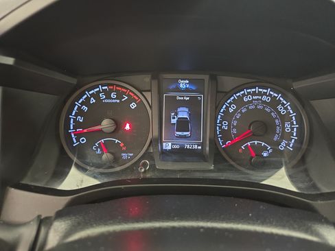 Used 2021 Toyota Tacoma SR w/ SR Convenience Package RWD image 21