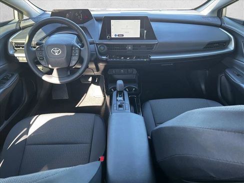 Certified 2025 Toyota Prius LE image 18