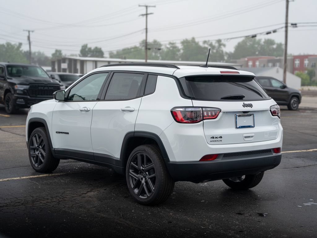New 2026 Jeep Compass Latitude w/ Sun and Sound Group AWD/4WD image 6