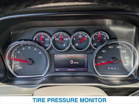Used 2021 Chevrolet Silverado 1500 LT RWD image 16